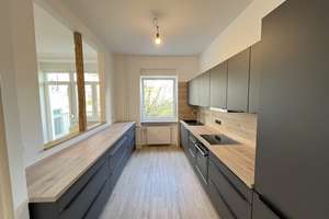 PF-Nord: Sehr schöne, bezugsfreie 4 bis 5 Zimmerwohnung mit zwei Balkonen (nahe Finanzamt) – Scheffelstraße 3, 75179 Nordstadt, Pforzheim – Vorschaubild 1