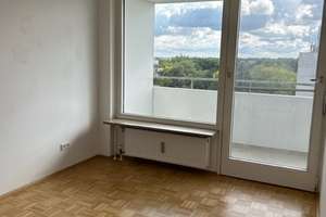 Bogenhausen: Helle 2-Zimmer-Wohnung mit Balkon im 7. Obergeschoss – Titurelstraße 2, 81925 Herzogpark, München – Vorschaubild 7
