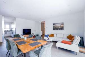 Luxuriöse Penthouse-Wohnung mit Top Ausstattung, Dachterrasse, 2 x TG mit Wallbox & Einbauküche – Die vollständige Adresse der Immobilie erhältst du vom Anbieter., 74080 Böckingen, Heilbronn – Vorschaubild 3