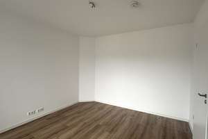 Charmante 2-Zimmer-Wohnung mit sonniger Dachterrasse und Stellplatz – Die vollständige Adresse der Immobilie erhältst du vom Anbieter., 26133 Osternburg, Oldenburg (Oldenburg) – Vorschaubild 5