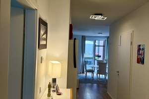 Geschmackvolle Wohnung mit vier Zimmern, Balkon und  Privatterrasse in HafenCity, Hamburg – Die vollständige Adresse der Immobilie erhältst du vom Anbieter., 20457 HafenCity, Hamburg – Vorschaubild 3