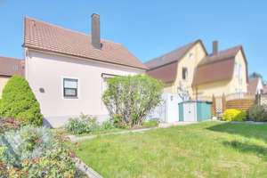 Gemütliches Einfamilienhaus zum selbst verwirklichen mit schnuckeligem Garten – Die vollständige Adresse der Immobilie erhältst du vom Anbieter., 74078 Neckargartach, Heilbronn – Vorschaubild 2