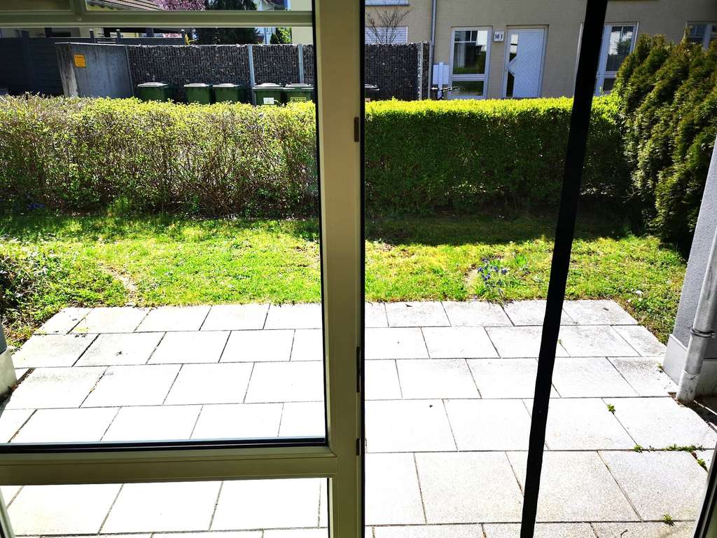 Immobilie in Meckenbeuren - Sofort beziehbare 1-Zi.-EG-Whg. mit schöner Südterrasse und eigenem Garten, EBK und TG-Platz - Bild 3