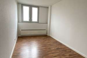 Außergewöhnlicher Ausblick! 2 Zimmerwohnung in "luftiger Höhe"! – Graeffstr. 1, 50823 Neuehrenfeld, Köln – Vorschaubild 13