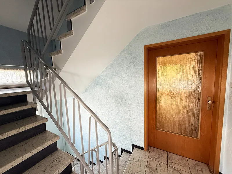 2-Family House – Asperg – PV-Anlage & 3 Garages