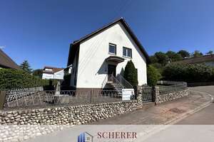 Familienfreundliches EFH in Annweiler-Queichhambach mit Garten und großer Garage – Die vollständige Adresse der Immobilie erhältst du vom Anbieter., 76855 Annweiler am Trifels – Vorschaubild 1