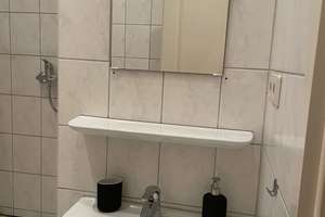 Stilvolle, voll möblierte Wohnung mit Balkon – Bezugsfertig ab sofort – Wicherstr. 72, 10439 Prenzlauer Berg, Berlin – Vorschaubild 2