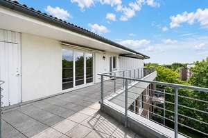 Endetage: sonnige 2-Zimmer Wohnung mit herrlicher Dachterrasse in Lohbrügge! – Die vollständige Adresse der Immobilie erhältst du vom Anbieter., 22159 Lohbrügge, Hamburg – Vorschaubild 3
