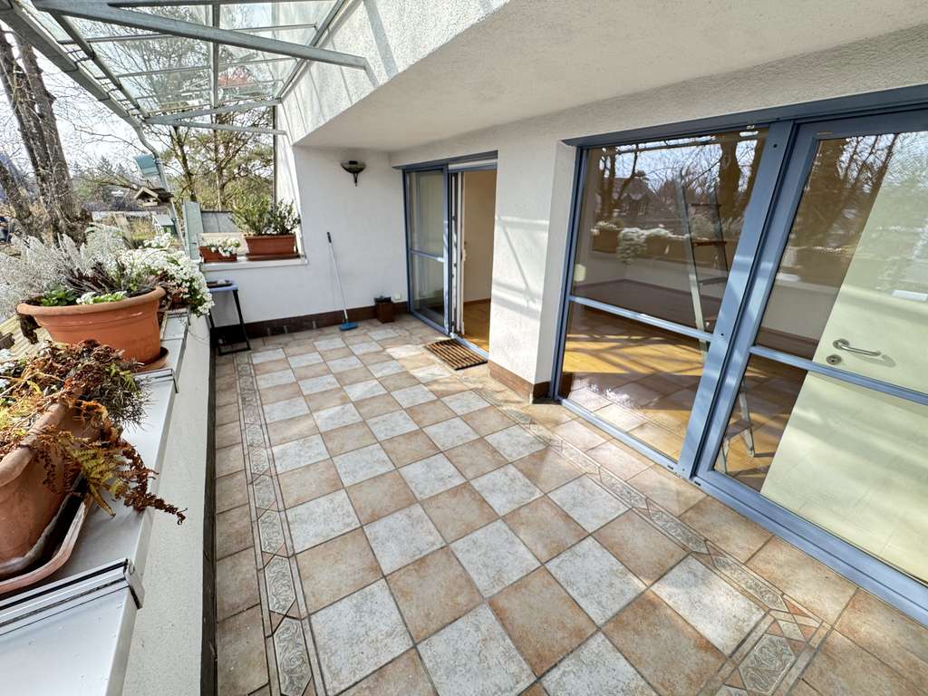 Immobilie in Ottobrunn - Wunderschöne 1,5 Zimmer Wohnung ca 50m² Ottobrunn mit 15m² Ost-Süd Balkon NICHT VERMIETET - Bild 1