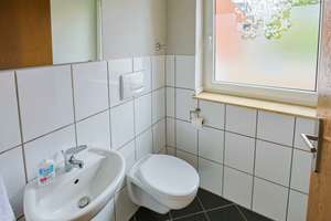 Großräumiges Wohnhaus mit großem Garten: Ideal für Familien, Mehrgenerationen o. Wohnen & Arbeiten – Die vollständige Adresse der Immobilie erhältst du vom Anbieter., 41363 Jüchen – Vorschaubild 13