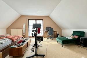 GROßZÜGIGE, HELLE U. GEPFLEGTE DHH IN TOP-WOHNLAGE IN STADTBERGEN – PERFEKT FÜR FAMILIEN – Die vollständige Adresse der Immobilie erhältst du vom Anbieter., 86391 Stadtbergen – Vorschaubild 18