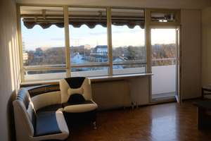 Frisch renovierte 2-Zimmer-Wohnung mit Panoramablick & Südbalkon – Schöpfstraße 33, 90480 Gleißhammer, Nürnberg – Vorschaubild 3