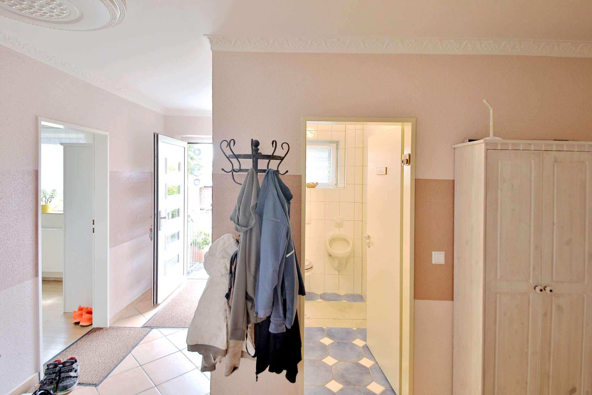 Immobilie in Buggingen - Vielseitiges Wohn- und Geschäftshaus in Buggingen – stilvoll wohnen und arbeiten unter einem Dach - Bild 7