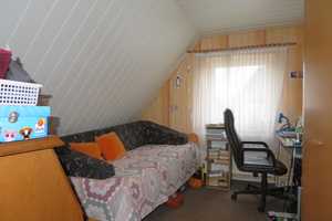 KAUFPREISREDUZIERUNG ! Handwerker aufgepasst !  DHH mit Nebengebäude -  913 m² großem Grundstück – Stormarn (Kreis) – Vorschaubild 9