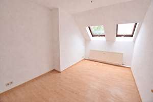 Schöne, helle 3-Raum-Wohnung mit Fernblick & Tageslichtbad auf dem beliebten Kaßberg – Franz-Mehring-Straße 9, 9112 Kaßberg, Chemnitz – Vorschaubild 2