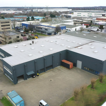 Showroom, Lager- und Büroflächen in Glinde