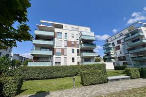NEU! Traumhafte 4,5 ZKB-ETW mit EBK, 2 Bäder, Terrasse, Garten und TG im Herzen von Wiesbaden! – Die vollständige Adresse der Immobilie erhältst du vom Anbieter., 65189 Südost, Wiesbaden – Vorschaubild 2