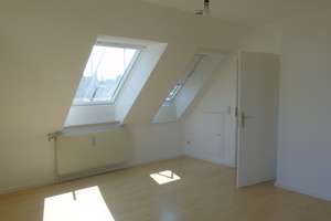 Waldperlach: Maisonette mit Dachstudio und Homeoffice, ab sofort bezugsfrei – Brockesstr. 11, 81739 Waldperlach, München – Vorschaubild 3