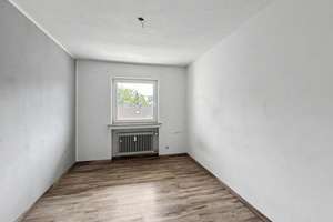 Viel Platz für die Familie: Helle 4-Zimmer-Wohnung mit Balkon und Garage in Leverkusen-Opladen! – Die vollständige Adresse der Immobilie erhältst du vom Anbieter., 51379 Opladen, Leverkusen – Vorschaubild 12