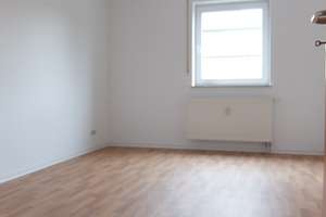 Schöner wohnen mit Aufzug ... aus der Tiefgarage in die Wohnung gelangen – Bernsdorfer Straße 186a, 9126 Bernsdorf, Chemnitz – Vorschaubild 11