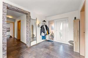 Leherheide - Moderne Doppelhaushälfte in beliebter Lage – Die vollständige Adresse der Immobilie erhältst du vom Anbieter., 27578 Leherheide, Bremerhaven – Vorschaubild 3