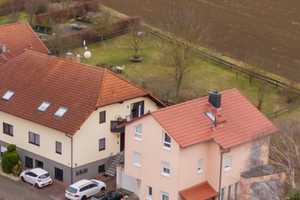 Doppelhaushälfte mit 3 Wohnungen in Feldrandlage und schönem Garten. – Wetteraukreis – Vorschaubild 4