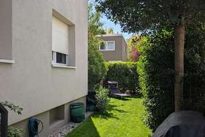 Moderne Wohnung mit eigenem Garten – Ruhe trifft Komfort