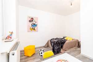 MEHRGENERATIONENHAUS - Einfamilienhaus mit Garten, Pool und großer Werkstatt in Radolfzell – Konstanz (Kreis) – Vorschaubild 10