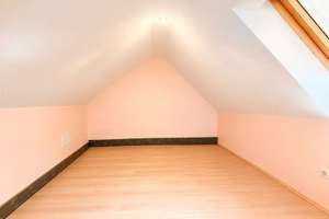 Maisonettwohnung I Dachgeschoss-Ausbau 2008 I 4 Räume + Spitzboden I Tageslichtbad I Engelsgärten – Die vollständige Adresse der Immobilie erhältst du vom Anbieter., 4319 Engelsdorf, Leipzig – Vorschaubild 21