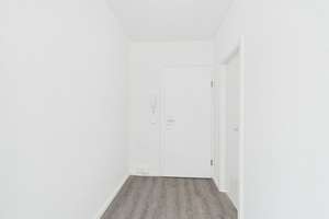 Bezugsfertige 3-Raum-Wohnung mit Balkon und Einbauküche.! – Asternweg 24, 4209 Grünau-Ost, Leipzig – Vorschaubild 3