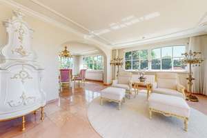 Wo Wohnen zur Lebenskunst wird: Exklusive Villa mit Spa-Oase und Traumgarten – Die vollständige Adresse der Immobilie erhältst du vom Anbieter., 97753 Karlstadt – Vorschaubild 7