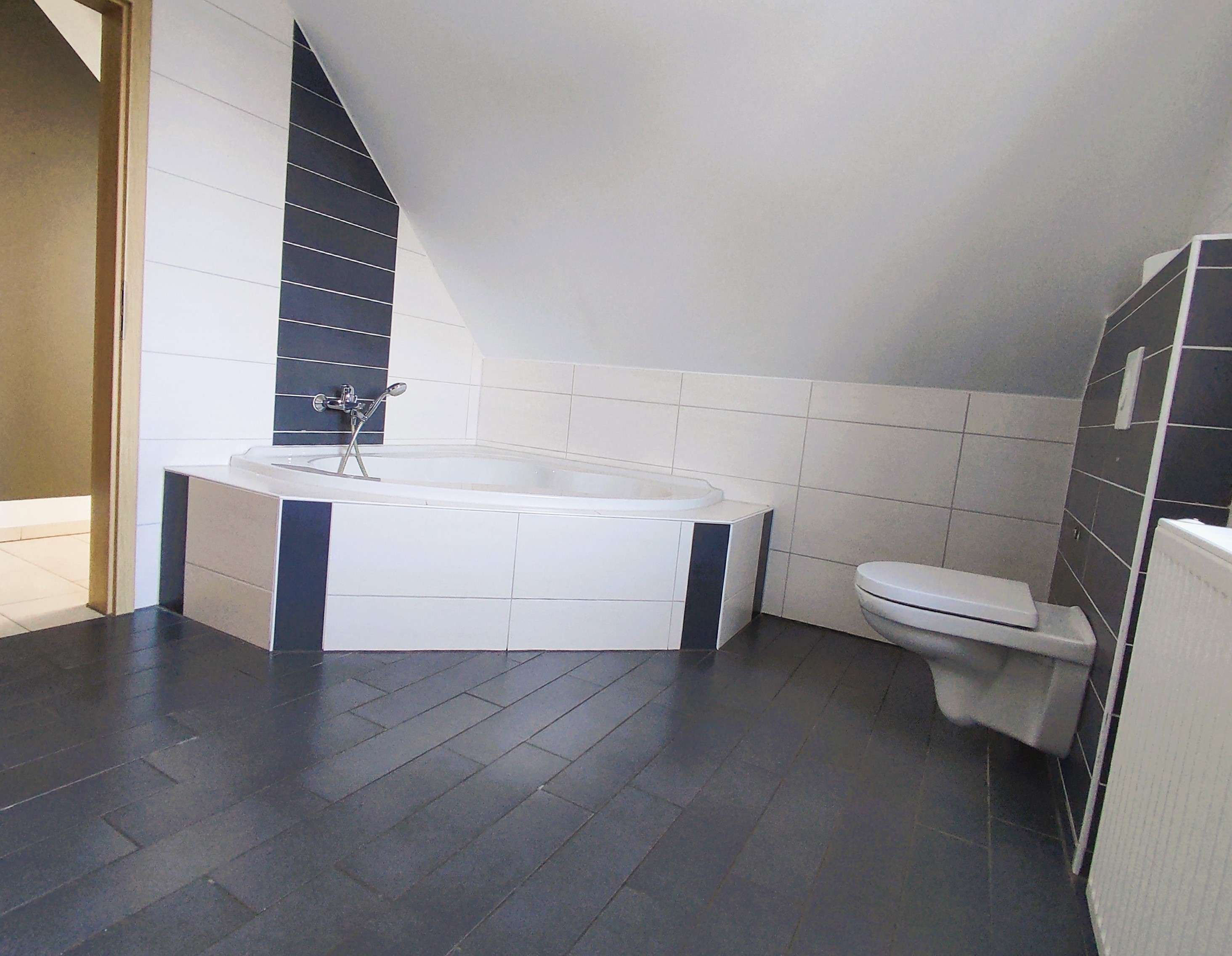 Immobilie in Leezdorf - Heute Einfamilienhaus, morgen Zweifamilienlösung - Doppelhaushälfte mit maximaler Flexibilität - Bild 11