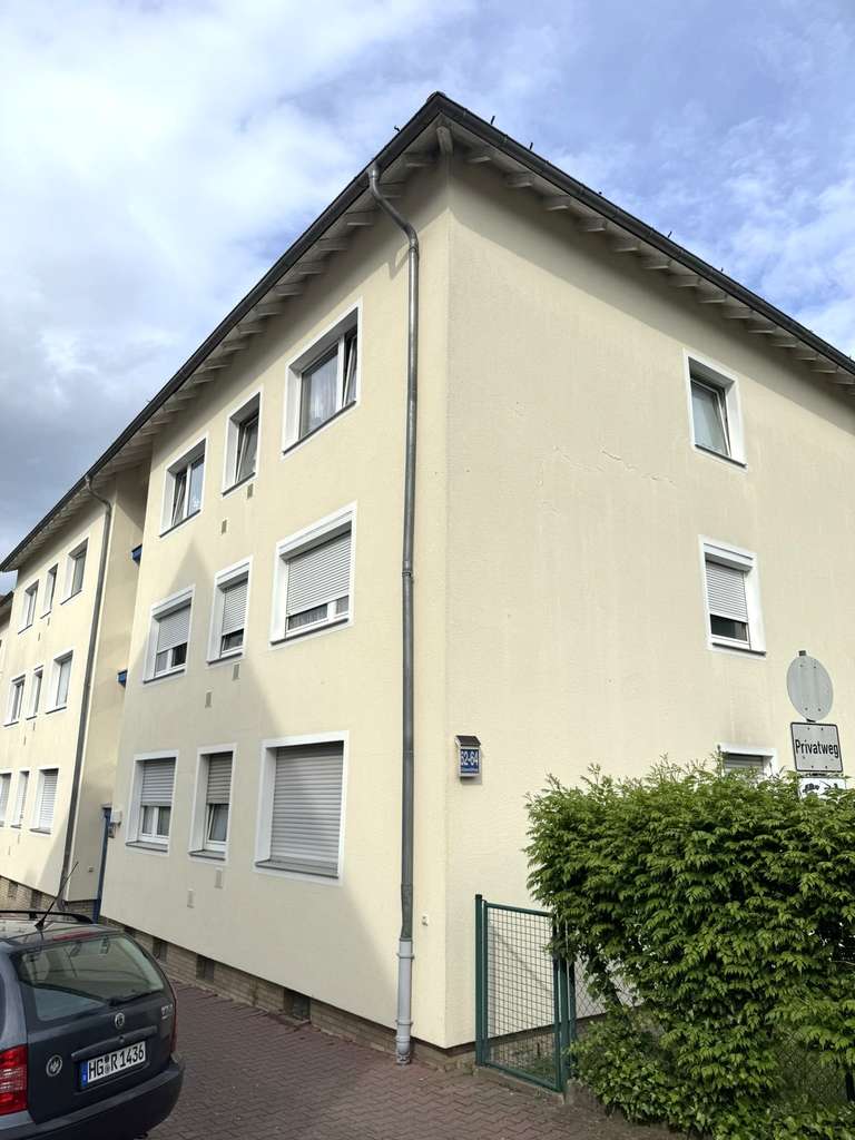 Sanierte 1 Zimmer Wohnung mit Küche und Balkon in zentraler Lager in Bad Homburg v. d. H.