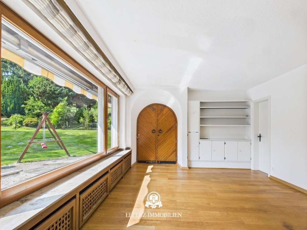 Immobilie in Altenahr - Großzügiges Anwesen mit parkähnlichem Grundstück und traumhaftem Panoramablick! - Bild 10