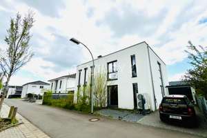 Architektonisches Juwel mit Galerie & offener Raumgestaltung in exklusiver Wohnlage – Die vollständige Adresse der Immobilie erhältst du vom Anbieter., 66129 Bübingen, Saarbrücken – Vorschaubild 2