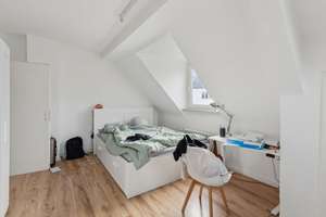 Charmante 1-Zimmer-Dachgeschosswohnung in zentraler Lage Düsseldorfs – Die vollständige Adresse der Immobilie erhältst du vom Anbieter., 40227 Oberbilk, Düsseldorf – Vorschaubild 6
