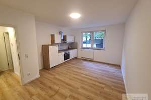 WG-Zimmer mit Küchenzeile in 2-Zimmer-Wohnung – Die vollständige Adresse der Immobilie erhältst du vom Anbieter., 51105 Humboldt/Gremberg, Köln – Vorschaubild 1