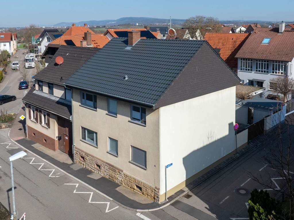 Immobilie in Rauenberg - Bezugsfreies, gepflegtes Zweifamilienhaus in zentraler Lage von Rauenberg-Malschenberg - Bild 4