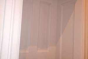 Bezugsfreie Altbauwohnung mit Balkon, provisionsfrei im Bieterverfahren – Simplonstraße 30, 10245 Friedrichshain, Berlin – Vorschaubild 5