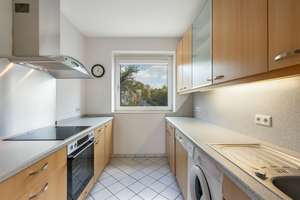 Großzügige 2-Zimmer Wohnung mit Panoramablick in Düsseldorf-Ludenberg! – Die vollständige Adresse der Immobilie erhältst du vom Anbieter., 40629 Ludenberg, Düsseldorf – Vorschaubild 8