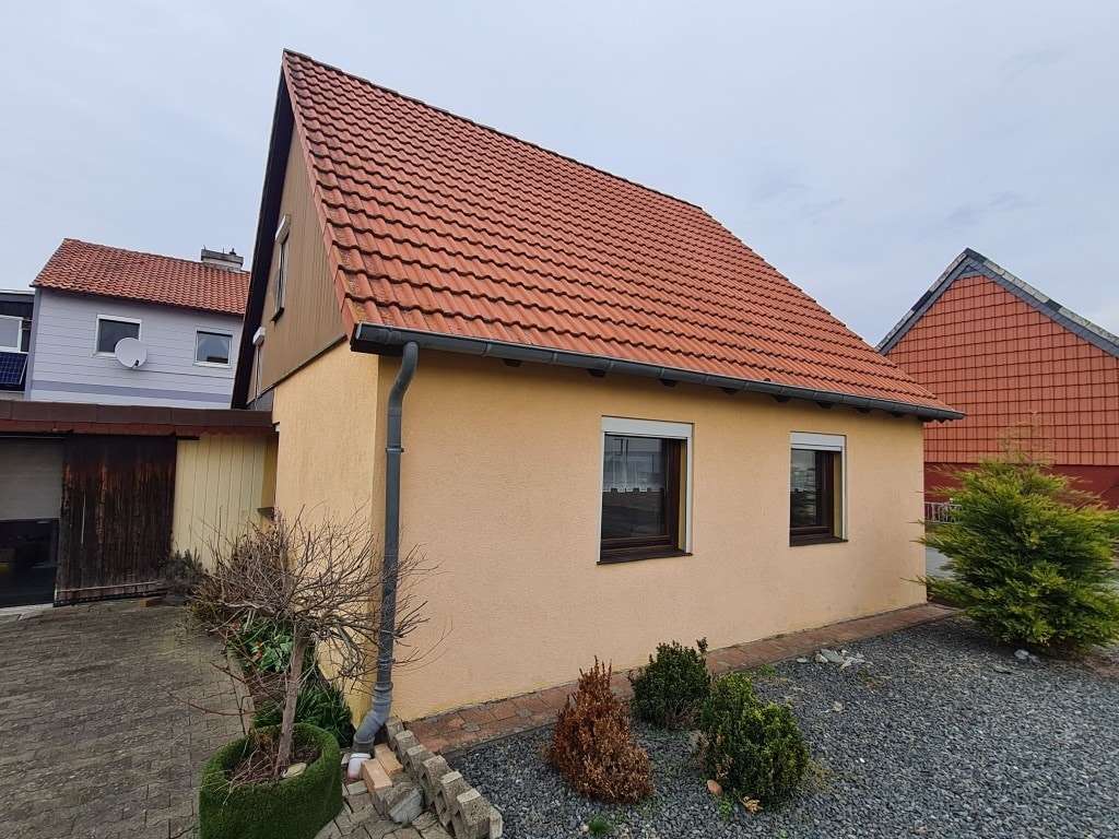 Immobilie in Schladen-Werla - Kleines Einfamilienhaus für Zwei in Beuchte! - Bild 2