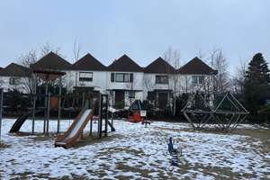 Mittelreihenhaus mit Wintergarten und Garage – Die vollständige Adresse der Immobilie erhältst du vom Anbieter., 24558 Henstedt-Ulzburg – Vorschaubild 19
