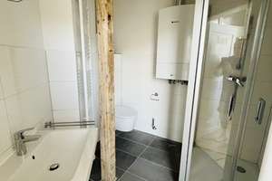 Erstbezug nach Renovierung: DG-Wohnung mit ruhigem Innenhof mit 2 SCHLAFZIMMERN FÜR "MAX. 3 PERS." – Luisenstraße 17, 65185 Mitte, Wiesbaden – Vorschaubild 10