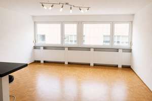 Provisionfrei: Bezugsfreie, helle 2-Zimmer-Wohnung mit Aufzug in begehrter Lage Stuttgart-West – 70178 Feuersee, Stuttgart – Vorschaubild 2