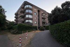 Möbilierte 2 Zimmer Wohnung in Unterbach!Sonnenbalkon! Aufzug! TG-Stellplatz! Naturerholungsgebiet! – Rathelbeckstraße 337, 40627 Unterbach, Düsseldorf – Vorschaubild 8