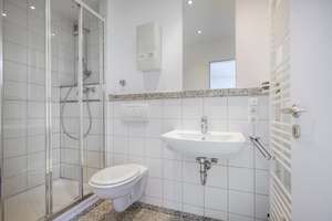 Top modernisiertes Wohnhaus mit fünf bezugsfreien Wohnungen und zusätzlichen Gewerbeeinheiten – Die vollständige Adresse der Immobilie erhältst du vom Anbieter., 52070 Kaiserplatz, Aachen – Vorschaubild 25