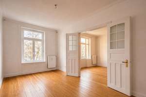 3 Zi. Altbau Eimsbüttel, modernisiert, hohe Decken, Holz-Dielen, Stuck, ca. 70qm, frei/bezugsfertig