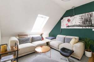 Lichtdurchflutete Dachgeschosswohnung mit Altbaucharme in zentraler Wiesbadener Lage – Die vollständige Adresse der Immobilie erhältst du vom Anbieter., 65185 Mitte, Wiesbaden – Vorschaubild 2
