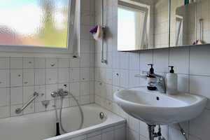 3 Familienhaus mit großem Grundstück (Baureserve) und 2 freien Wohnungen – Freiburg im Breisgau – Vorschaubild 23