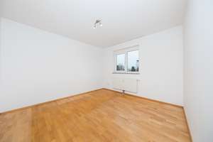 Hell & modern mit großem Balkon in ruhiger Lage an der U6 Klinikum Großhadern – Max-Lebsche-Platz 38, 81377 Großhadern, München – Vorschaubild 8